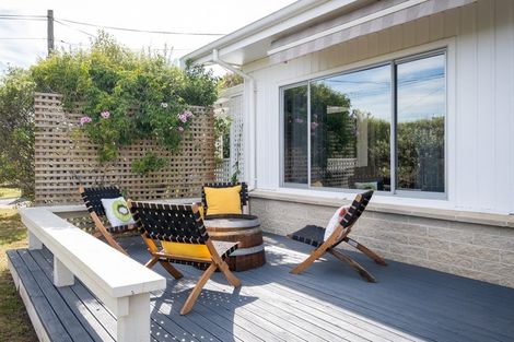 Photo of property in 2 O'connell Road, Bay View, Napier, 4104