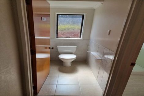 Photo of property in 47 Dalwhinnie Parade, Highland Park, Auckland, 2010