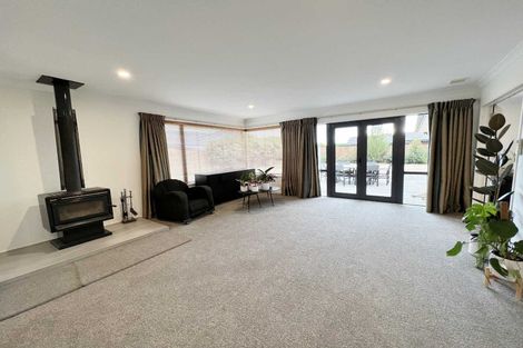 Photo of property in 2/1132 West Coast Road, West Melton, Christchurch, 7676
