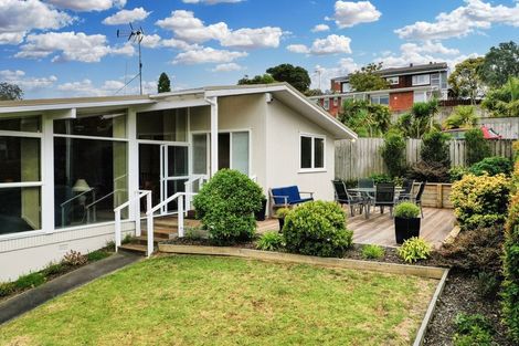 Photo of property in 79a Girrahween Drive, Totara Vale, Auckland, 0629