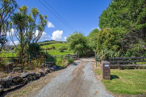 Photo of property in 2708 Kaipara Coast Highway, Glorit, Warkworth, 0984