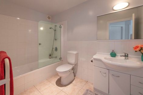 Photo of property in 153g Grant Road, Thorndon, Wellington, 6011