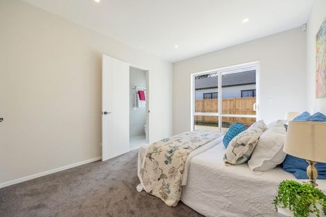 Photo of property in 2 Maraeariki Avenue, Orewa, 0931