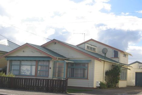 Photo of property in 19 Adelaide Street, Petone, Lower Hutt, 5012