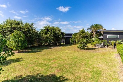 Photo of property in 10 Ti Tree Place, Mangawhai Heads, Mangawhai, 0505