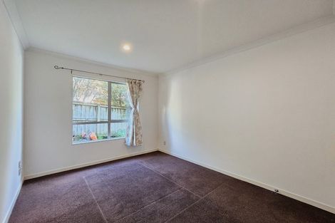 Photo of property in 28 Pin Oak Drive, Schnapper Rock, Auckland, 0632