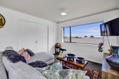 Photo of property in 14 West Quay, Waitara, 4320