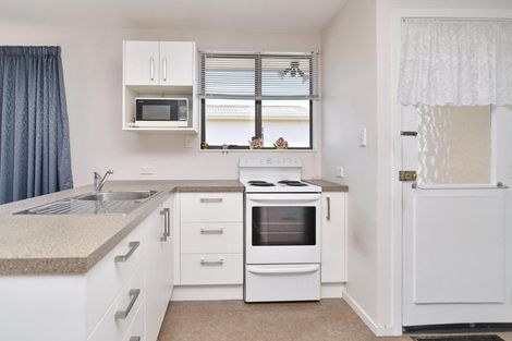 Photo of property in 2/63 Bridge Street, New Brighton, Christchurch, 8062