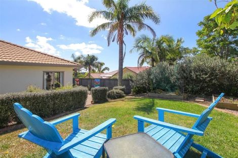 Photo of property in 10 Westminster Gardens, Unsworth Heights, Auckland, 0632