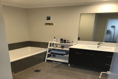 Photo of property in 14 Pukewhero Rise, Westgate, Auckland, 0614