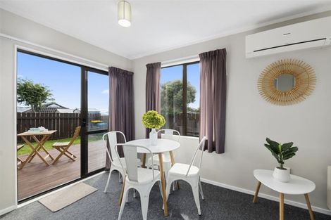 Photo of property in 9 Doncaster Terrace, Ascot Park, Porirua, 5024