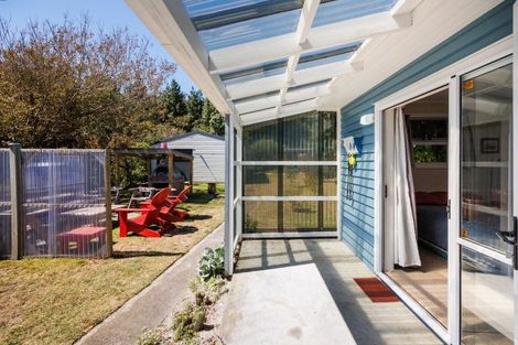 Photo of property in 15 Ferry Street, Foxton Beach, Foxton, 4815