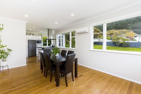Photo of property in 73 Kamahi Street, Stokes Valley, Lower Hutt, 5019