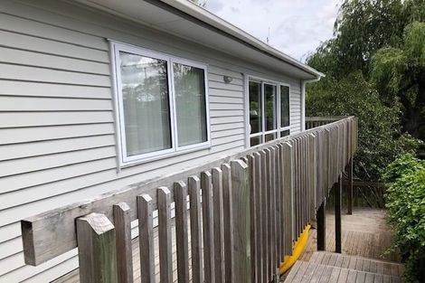 Photo of property in 32 Paramu Avenue, Birkdale, Auckland, 0626