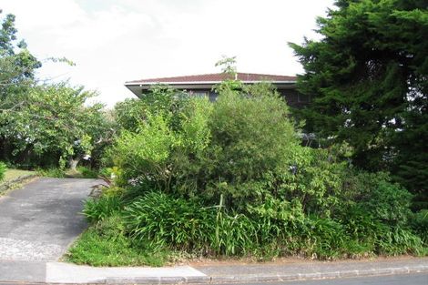 Photo of property in 2/3 Waiake Street, Torbay, Auckland, 0630
