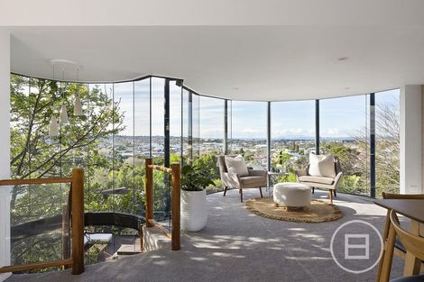 Photo of property in 11 Beatrice Avenue, Hillcrest, Auckland, 0627