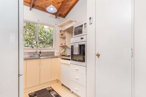 Photo of property in 48a Collins Avenue, Tawa, Wellington, 5028