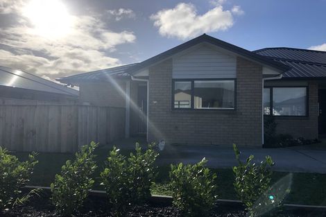 Photo of property in 9 Raymond Grace Avenue, Huapai, Kumeu, 0810