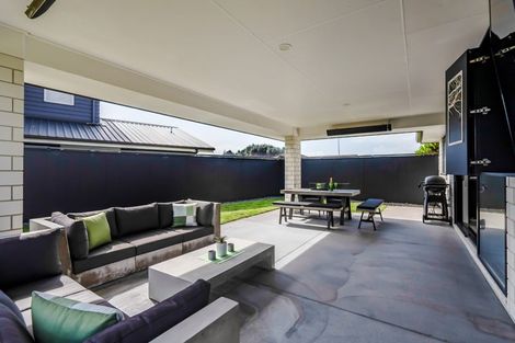 Photo of property in 65 Links Drive, Waiwhakaiho, New Plymouth, 4312