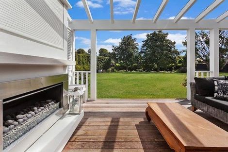 Photo of property in 11 Pentlow Place, Fendalton, Christchurch, 8052