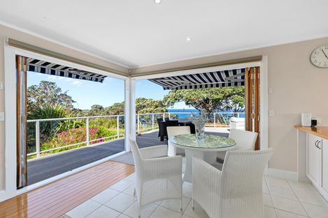 Photo of property in 1 Penguin Street, Leigh, 0985