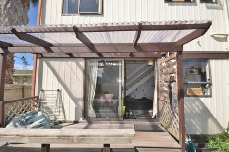 Photo of property in 2/506 Devonport Road, Tauranga South, Tauranga, 3112