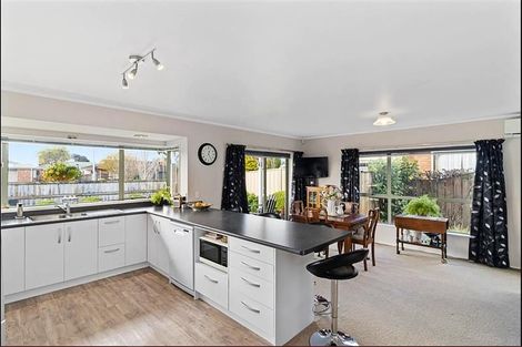 Photo of property in 1 Azimuth Place, Flagstaff, Hamilton, 3210