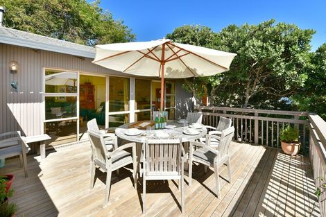 Photo of property in 1/4 John Dee Crescent, Red Beach, 0932