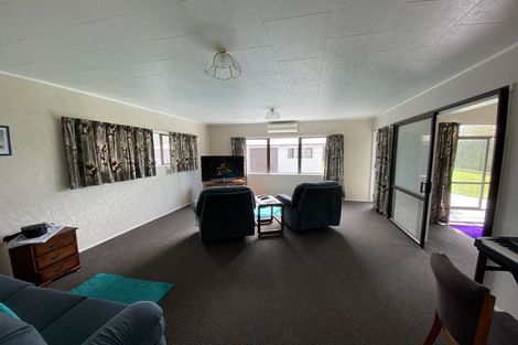 Photo of property in 24 Graham Street, Eltham, 4322