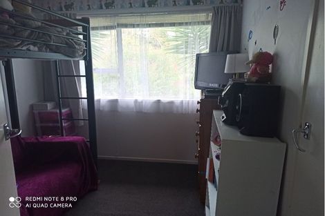 Photo of property in 6 Camphora Place, Ranui, Auckland, 0612