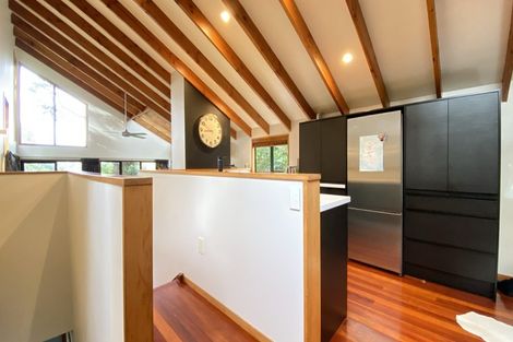 Photo of property in 31 York Road, Titirangi, Auckland, 0604