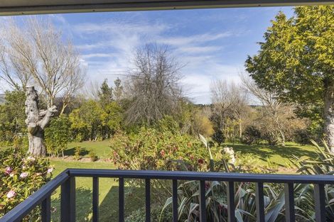 Photo of property in 61 Turitea Road, Fitzherbert, Palmerston North, 4472