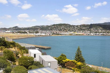 Photo of property in 81 Maupuia Road, Maupuia, Wellington, 6022