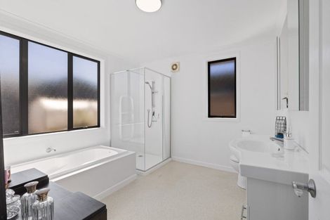 Photo of property in 1 Rata Lane, Paeroa, 3600