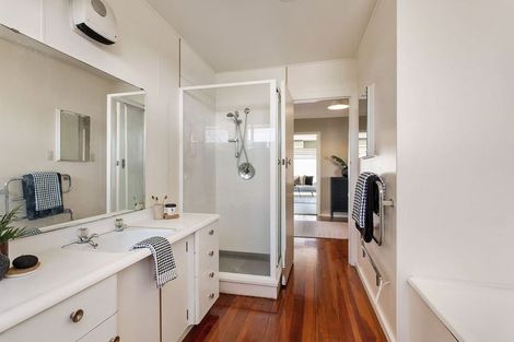 Photo of property in 33 Church Lane, Merivale, Christchurch, 8014