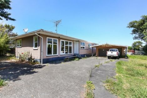 Photo of property in 30 President Avenue, Papakura, 2110