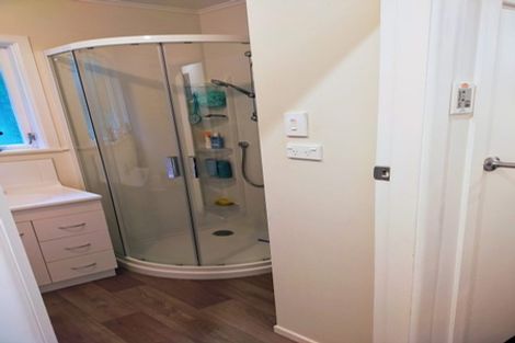 Photo of property in 68 Dowse Drive, Maungaraki, Lower Hutt, 5010