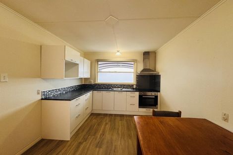 Photo of property in 14 Kiwi Court, Roslyn, Palmerston North, 4414