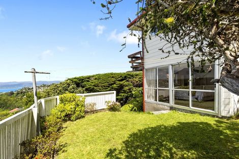 Photo of property in 53 Winston Street, Crofton Downs, Wellington, 6035