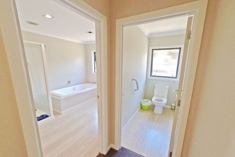 Photo of property in 30 Sandwich Road, St Andrews, Hamilton, 3200