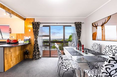 Photo of property in 2/262 Don Buck Road, Massey, Auckland, 0614