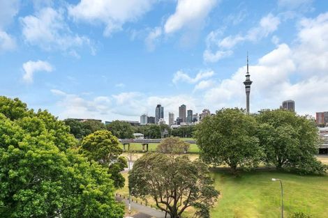 Photo of property in 2/12f Beaumont Street, Auckland Central, Auckland, 1010