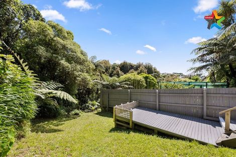 Photo of property in 3a Panorama Grove, Harbour View, Lower Hutt, 5010