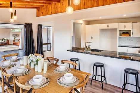 Photo of property in 190 Paremata Road, Paremata, Porirua, 5024