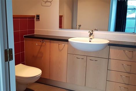 Photo of property in 9/2 Atarangi Road, Greenlane, Auckland, 1051