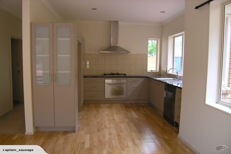 Photo of property in 50b Seaton Road, Murrays Bay, Auckland, 0630