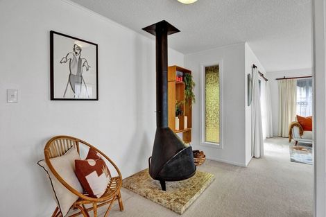 Photo of property in 53 Manu Crescent, Upper Vogeltown, New Plymouth, 4310