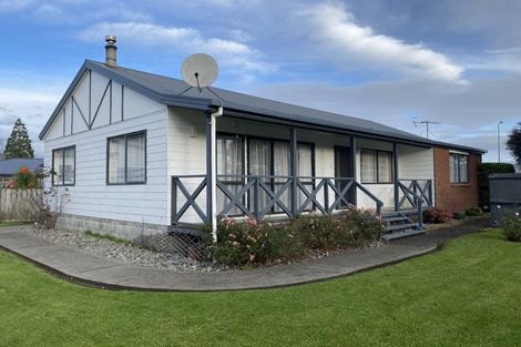 Photo of property in 18 Millhaven Place, Otaki, 5512