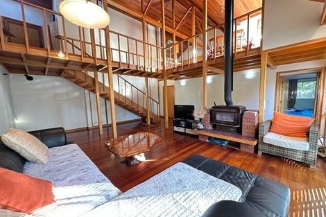 Photo of property in 48 Cheriton Road, Mellons Bay, Auckland, 2014