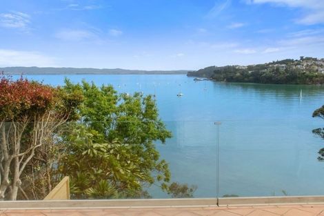 Photo of property in 58 Queen Street, Northcote Point, Auckland, 0627